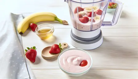 Blid jordbær- og banancreme til små maver