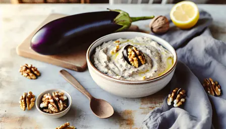 Ristet aubergine- og valnøddedip