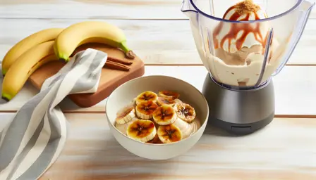 Silketofu-is med karamelliseret banan og vanilje